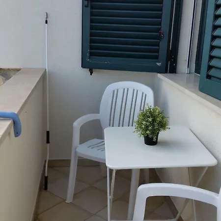 With Sea View Apartmán