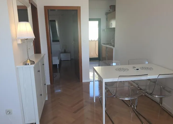 Apartments With Sea View Kozino