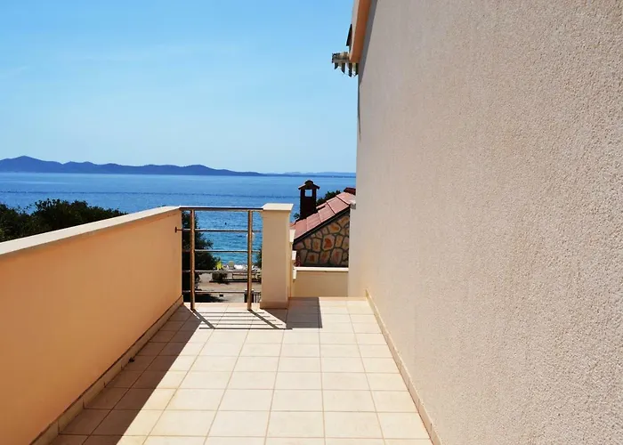 Apartments With Sea View